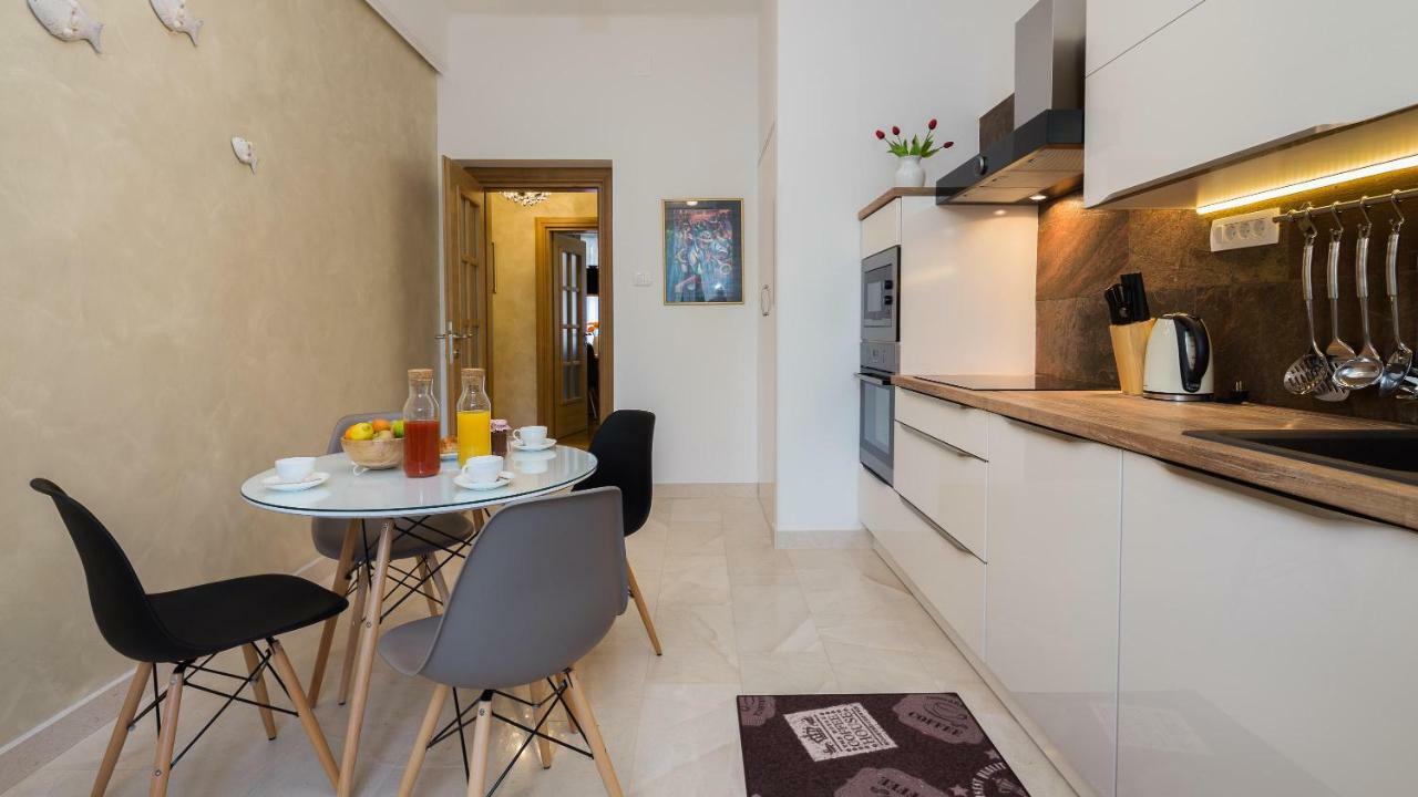 Luxury Apartment Luce Спліт Екстер'єр фото